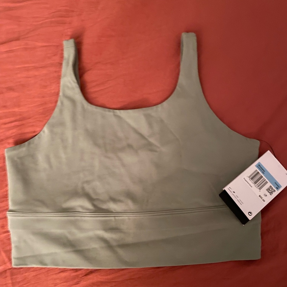 New 
Size M